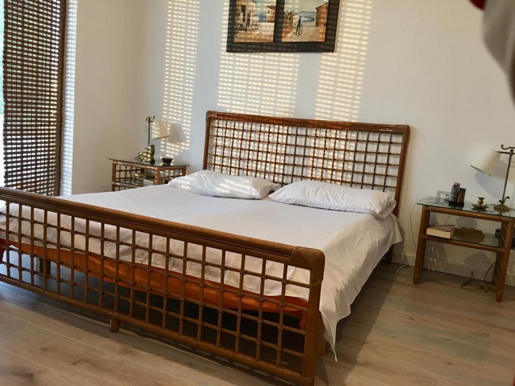 Rahoni Park & Suites Dhërmi エクステリア 写真