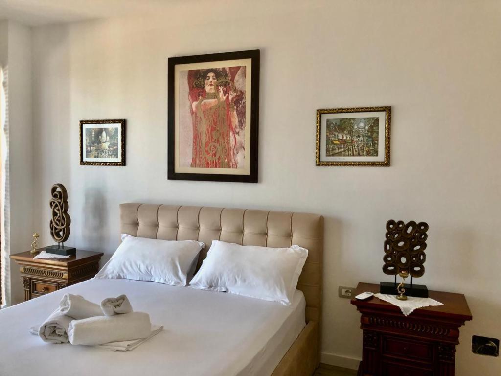Rahoni Park & Suites Dhërmi エクステリア 写真